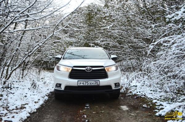 Горный паркетник: тест-драйв Toyota Highlander